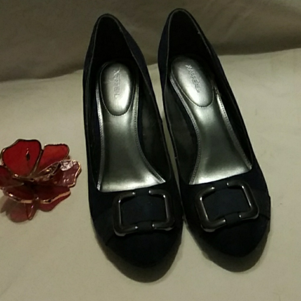 X appeal ladies. Wedge heel shoes